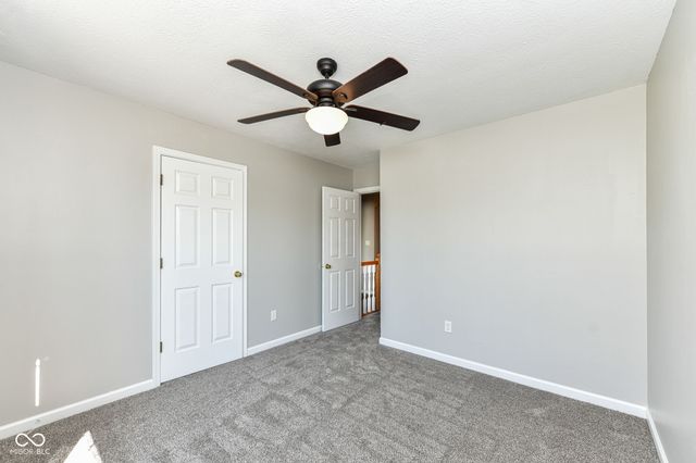 7942 Red Sunset Way, Avon, IN 46123