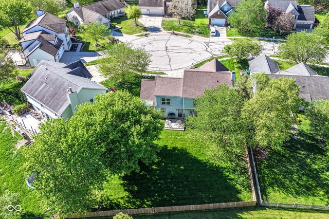 7942 Red Sunset Way, Avon, IN 46123