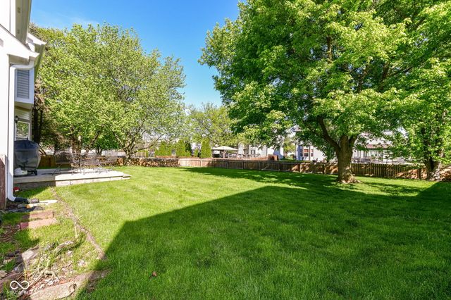 7942 Red Sunset Way, Avon, IN 46123