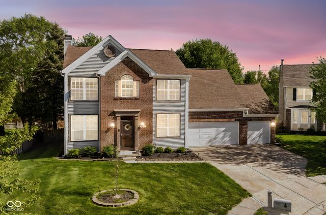 7942 Red Sunset Way, Avon, IN 46123