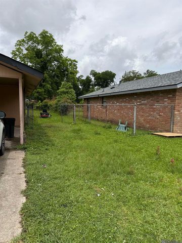 13469 Abraham Dr, Baton Rouge, LA 70807