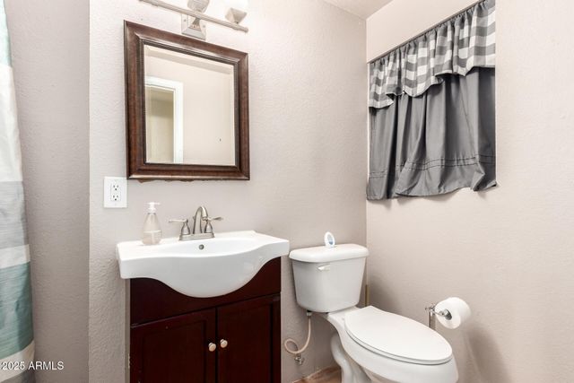 44446 N 14TH Street, New River, AZ 85087