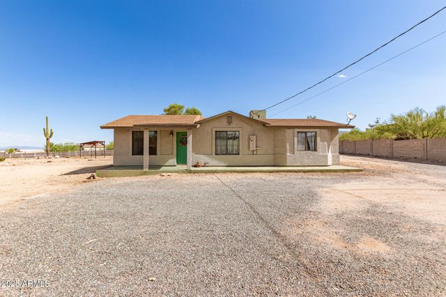 44446 N 14TH Street, New River, AZ 85087