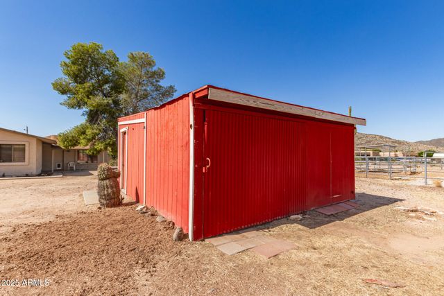 44446 N 14TH Street, New River, AZ 85087