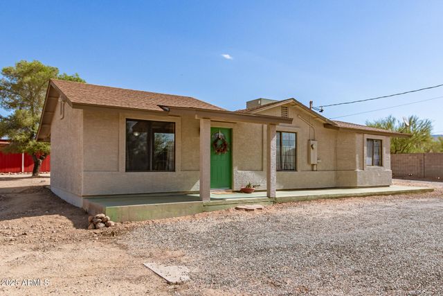 44446 N 14TH Street, New River, AZ 85087