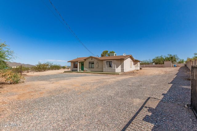 44446 N 14TH Street, New River, AZ 85087