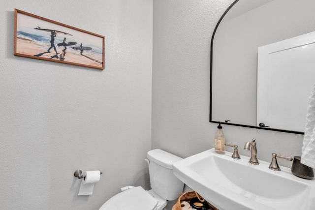 4623 Flagstaff Dr, Folsom, CA 95630