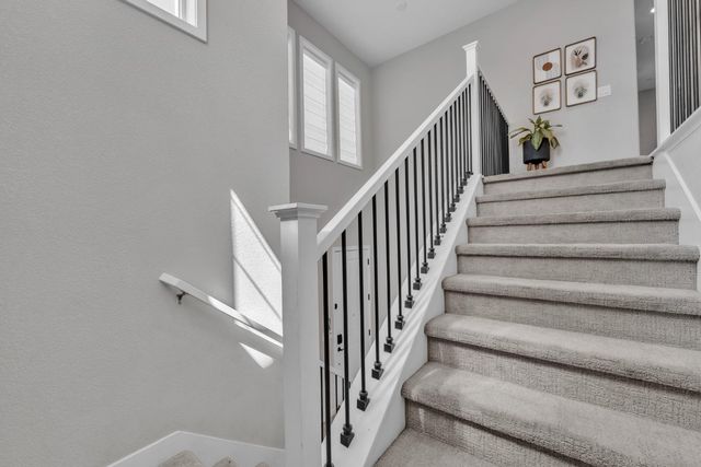 4623 Flagstaff Dr, Folsom, CA 95630