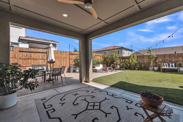 4623 Flagstaff Dr, Folsom, CA 95630