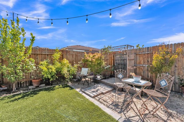 4623 Flagstaff Dr, Folsom, CA 95630