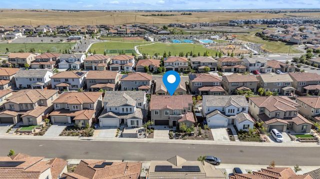 4623 Flagstaff Dr, Folsom, CA 95630