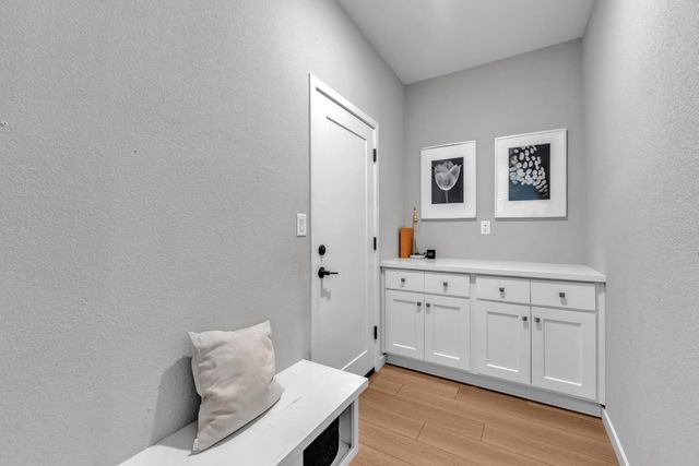 4623 Flagstaff Dr, Folsom, CA 95630