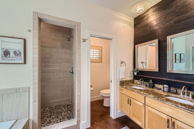 2510 Rosewood Ave, Austin, TX 78702