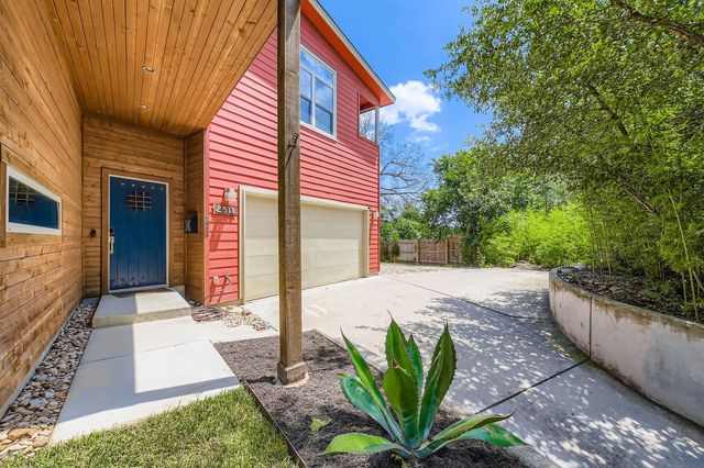 2510 Rosewood Ave, Austin, TX 78702