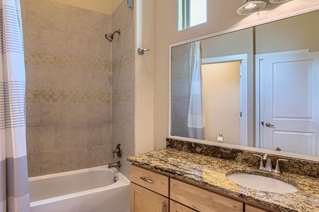 2510 Rosewood Ave, Austin, TX 78702