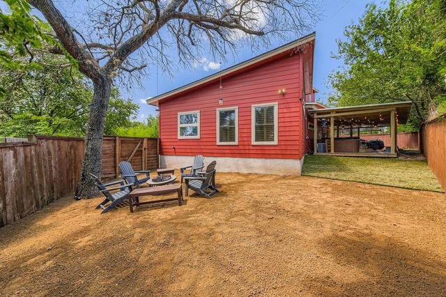 2510 Rosewood Ave, Austin, TX 78702
