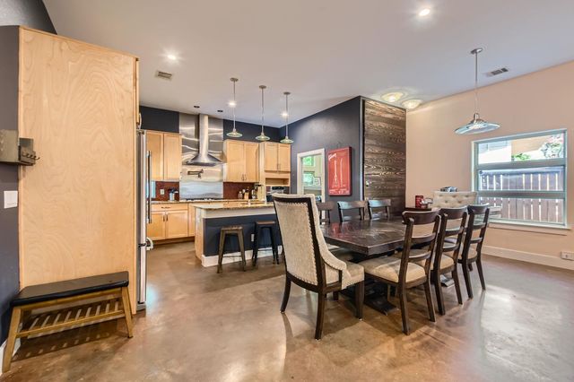 2510 Rosewood Ave, Austin, TX 78702