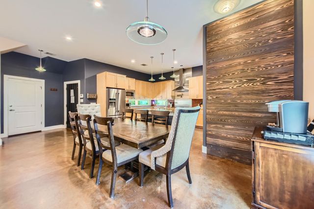 2510 Rosewood Ave, Austin, TX 78702