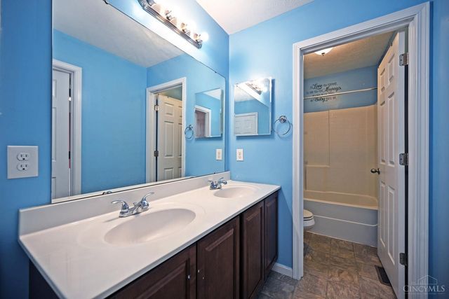 940 Sleepy Hollow Drive, Monroe, OH 45050