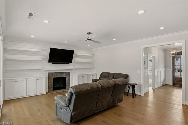 162 Meeting House Lane, Advance, NC 27006