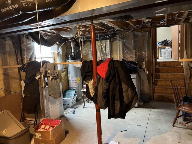 11065 EAST LANE, Waupaca, WI 54981