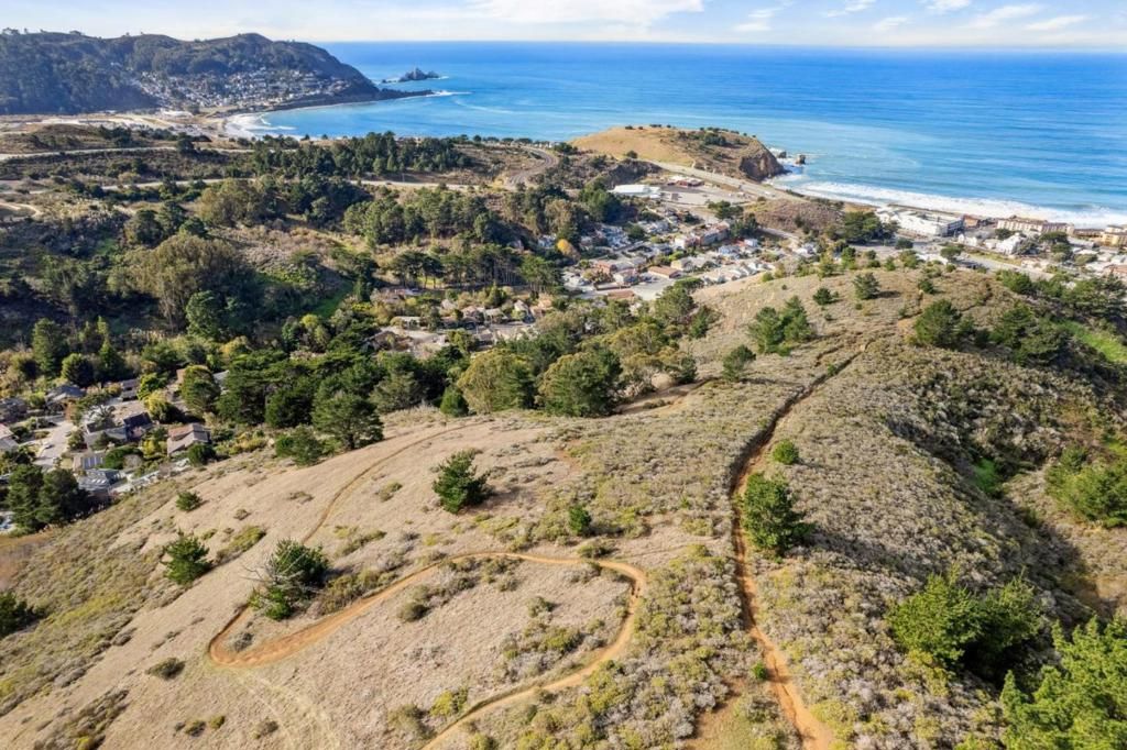 Image 9 of property listing at 0 Calera Terrace, Pacifica, CA 94044