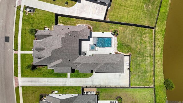 36354 Talonstone Dr, Geismar, LA 70734