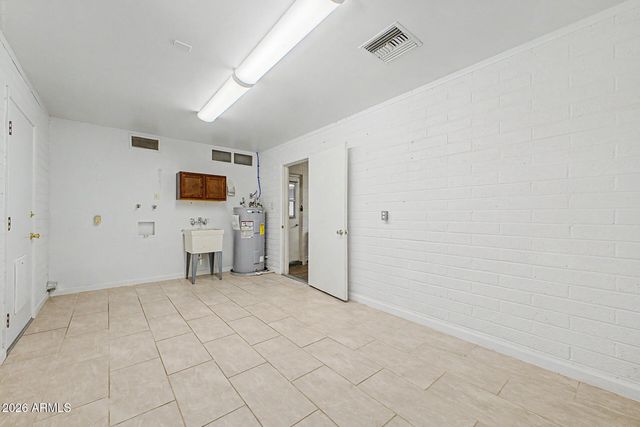 6656 E Decatur Street, Mesa, AZ 85205