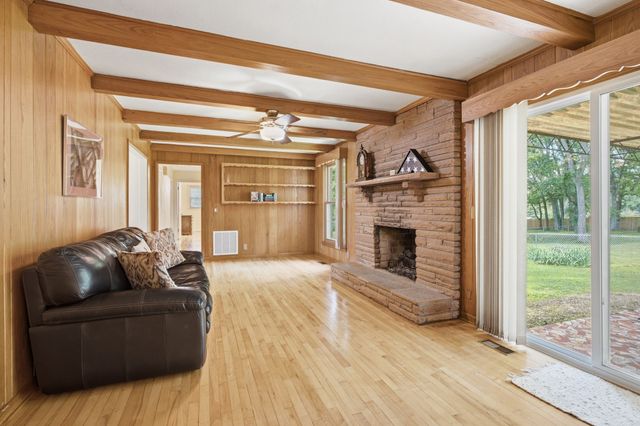 208 Lake Terrace Dr, Hendersonville, TN 37075