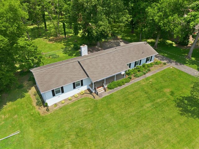 208 Lake Terrace Dr, Hendersonville, TN 37075