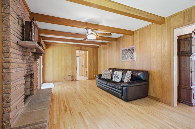 208 Lake Terrace Dr, Hendersonville, TN 37075
