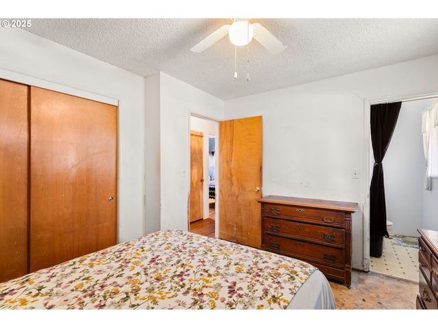 124 S FREDERICKSBURG Way, Vancouver, WA 98664