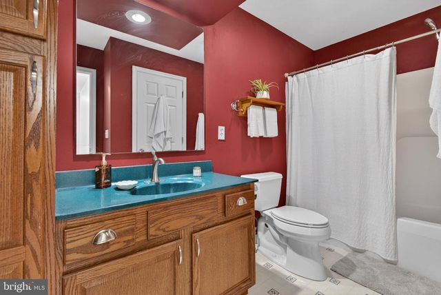 4072 LAUREL LN, Mount Joy, PA 17552