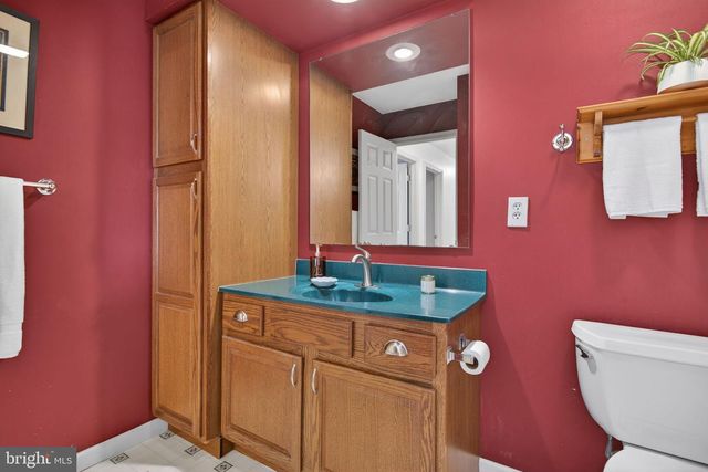 4072 LAUREL LN, Mount Joy, PA 17552