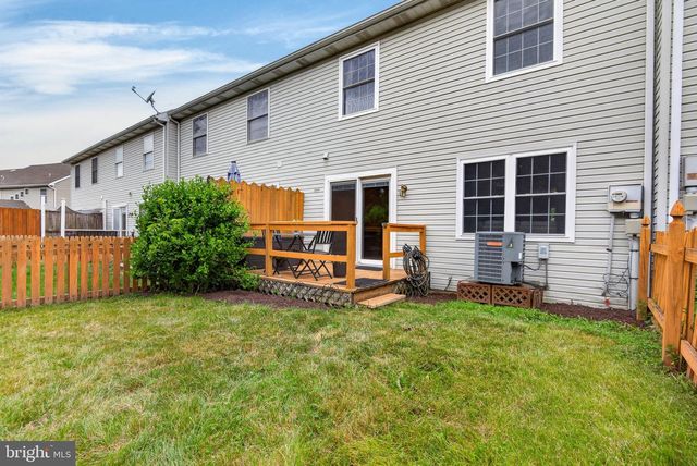 4072 LAUREL LN, Mount Joy, PA 17552