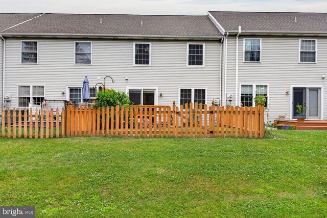 4072 LAUREL LN, Mount Joy, PA 17552