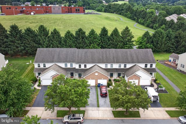 4072 LAUREL LN, Mount Joy, PA 17552