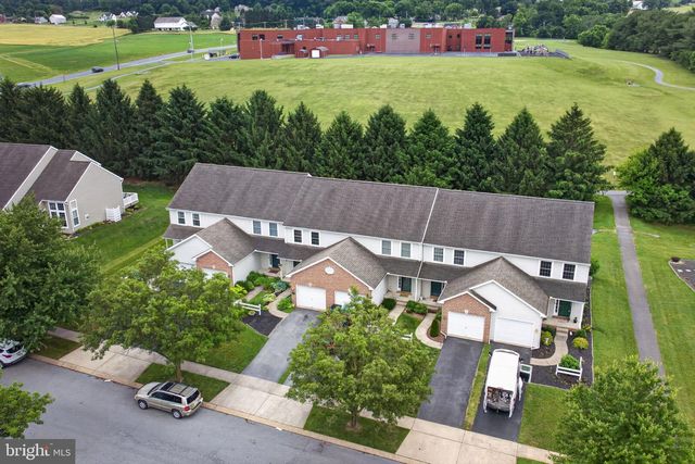 4072 LAUREL LN, Mount Joy, PA 17552