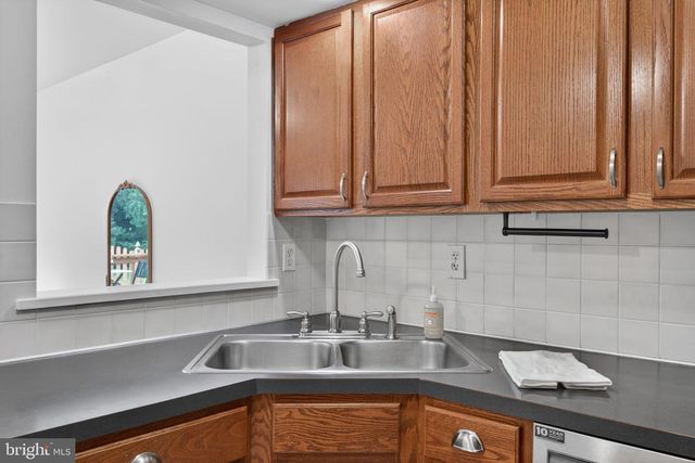 4072 LAUREL LN, Mount Joy, PA 17552