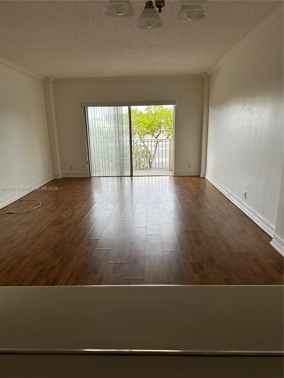 1455 N Treasure Dr 2C, North Bay Village, FL 33141