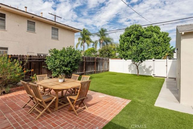 3626 Gaviota Avenue, Long Beach, CA 90807