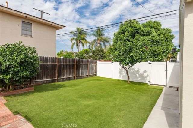 3626 Gaviota Avenue, Long Beach, CA 90807