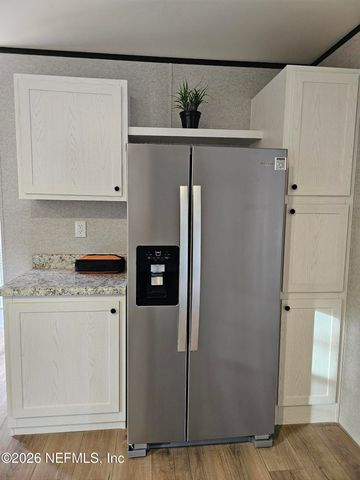 295 BADEN POWELL Road, Hawthorne, FL 32640