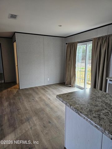 295 BADEN POWELL Road, Hawthorne, FL 32640