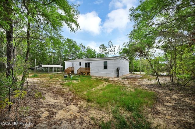295 BADEN POWELL Road, Hawthorne, FL 32640