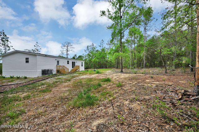 295 BADEN POWELL Road, Hawthorne, FL 32640