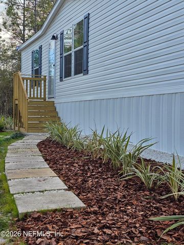 295 BADEN POWELL Road, Hawthorne, FL 32640