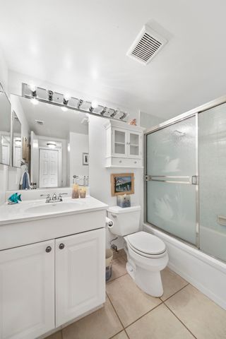 417 Pine Glen Lane D-2, Greenacres, FL 33463