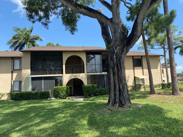 417 Pine Glen Lane D-2, Greenacres, FL 33463
