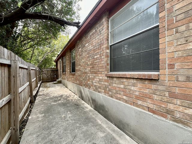 12234 Maverick Bluff, San Antonio, TX 78247